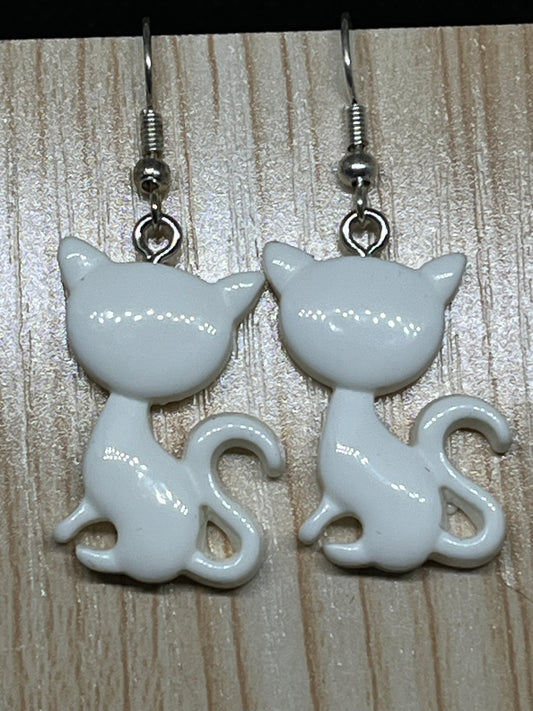 Cat earrings E353