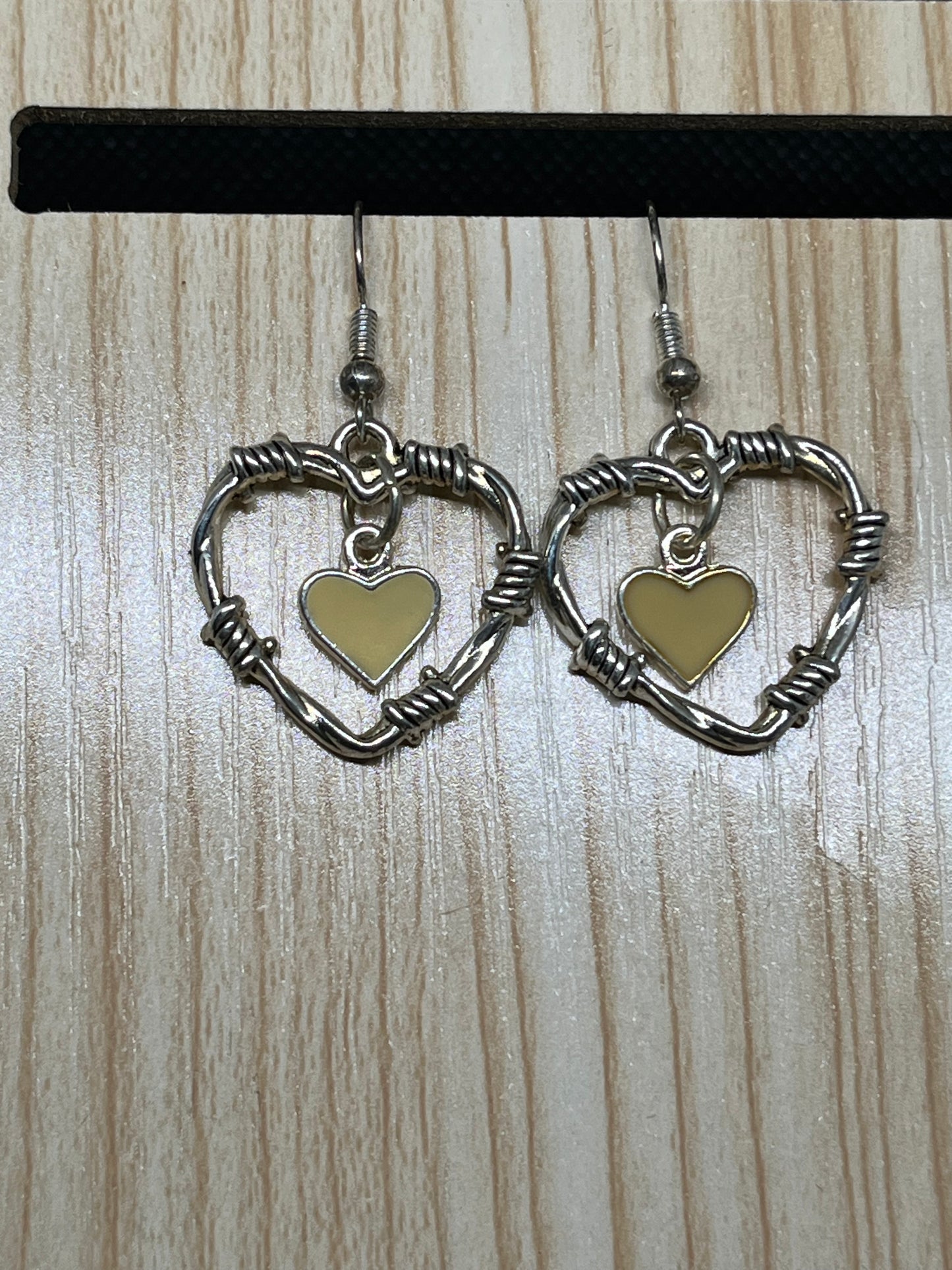 Heart earrings E582