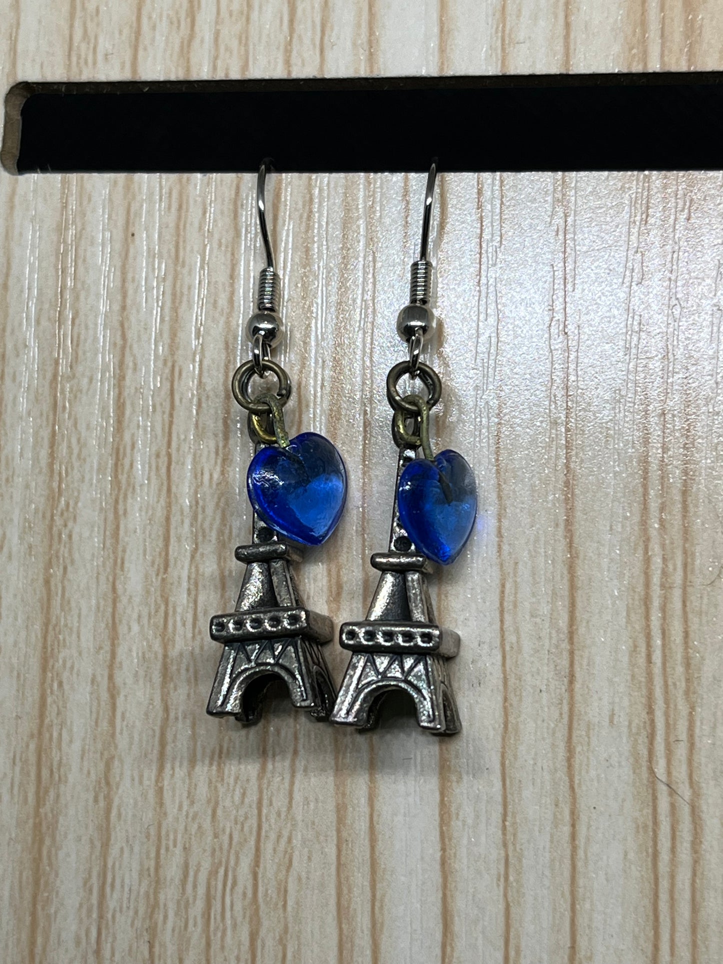 French earrings E503
