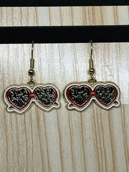 TS earrings E733