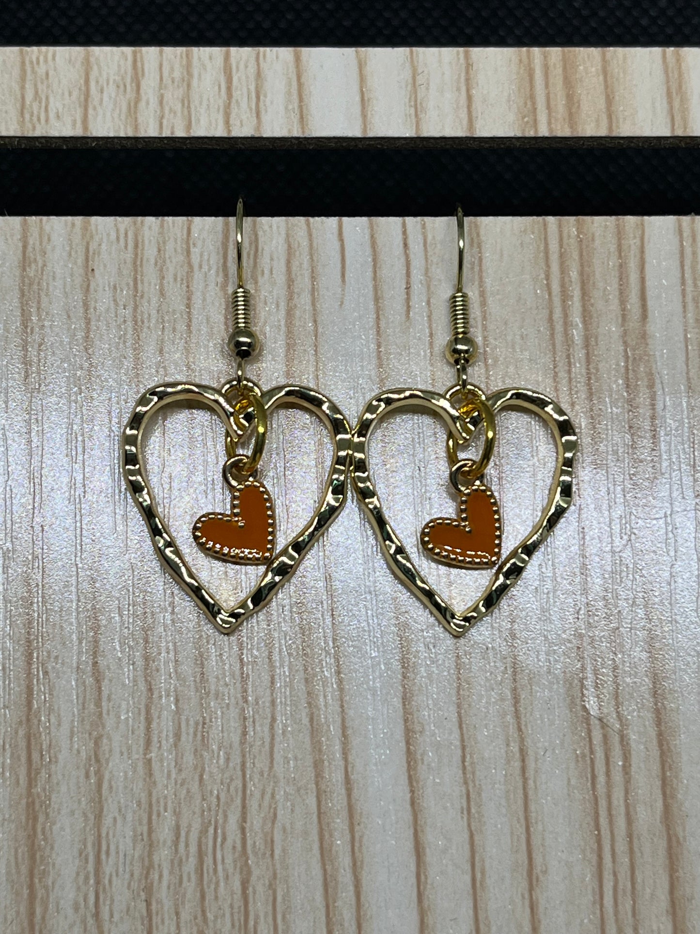 Heart earrings E578