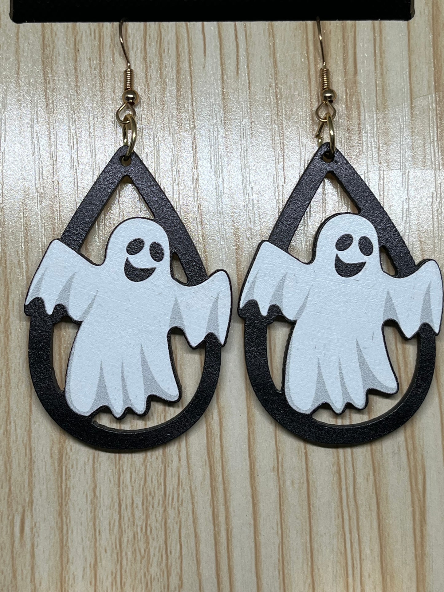 Ghost earrings H167