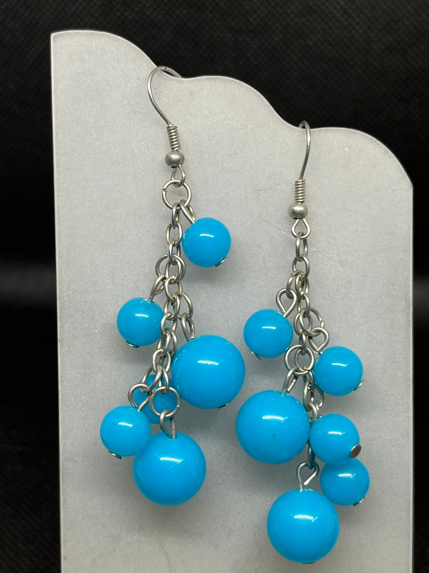 Blue ball dangle earrings E835