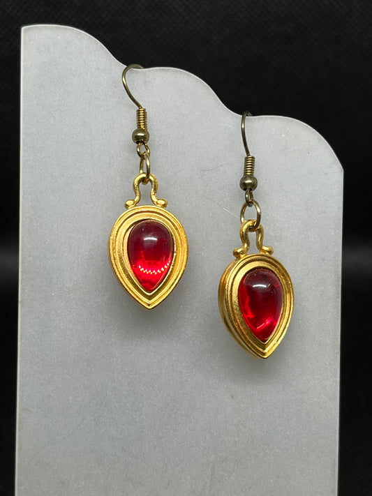 Red gem drop earrings E797
