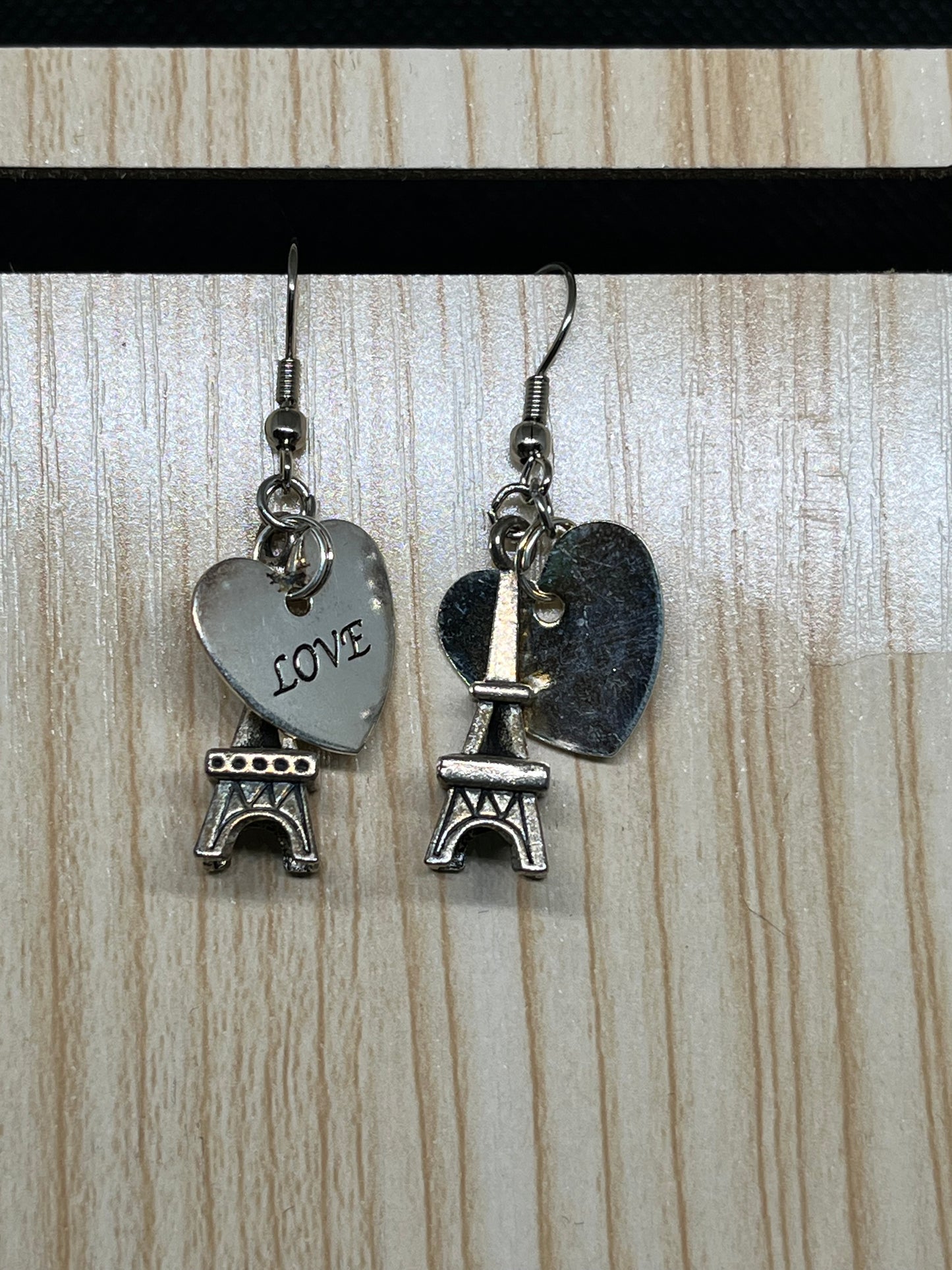 French earrings E507