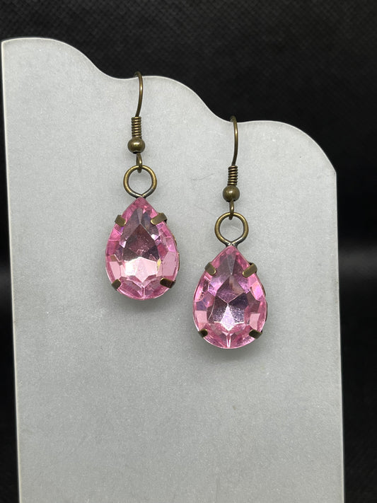 Large pink gem drop earrings E799