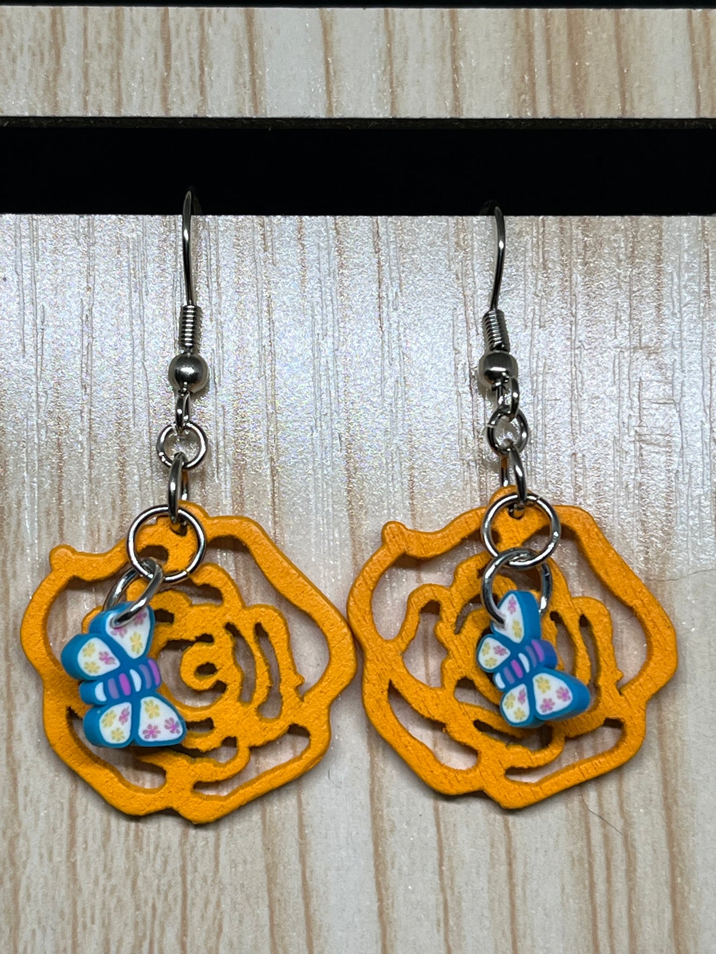 Flower earrings E209