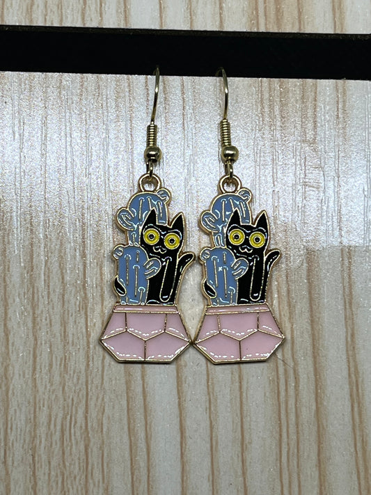 Cat earrings E388