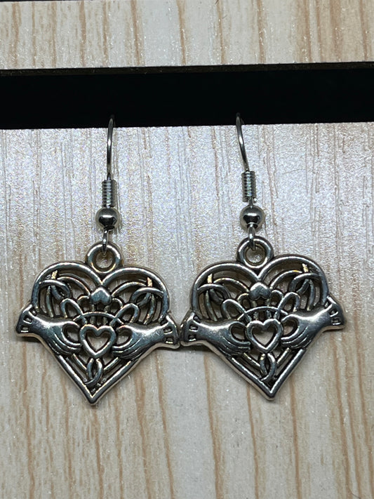 Heart earrings E525