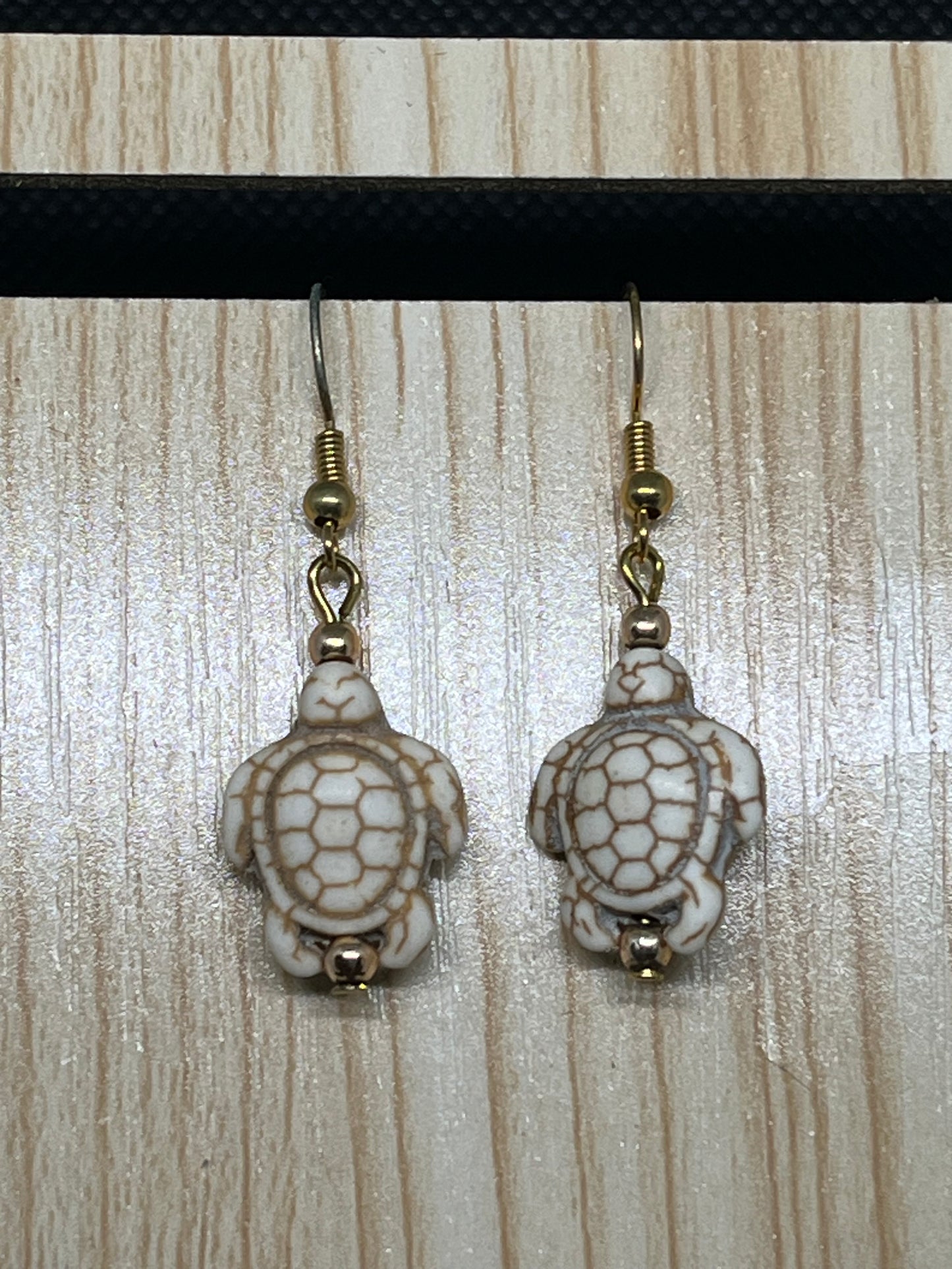 Turtle earrings E322