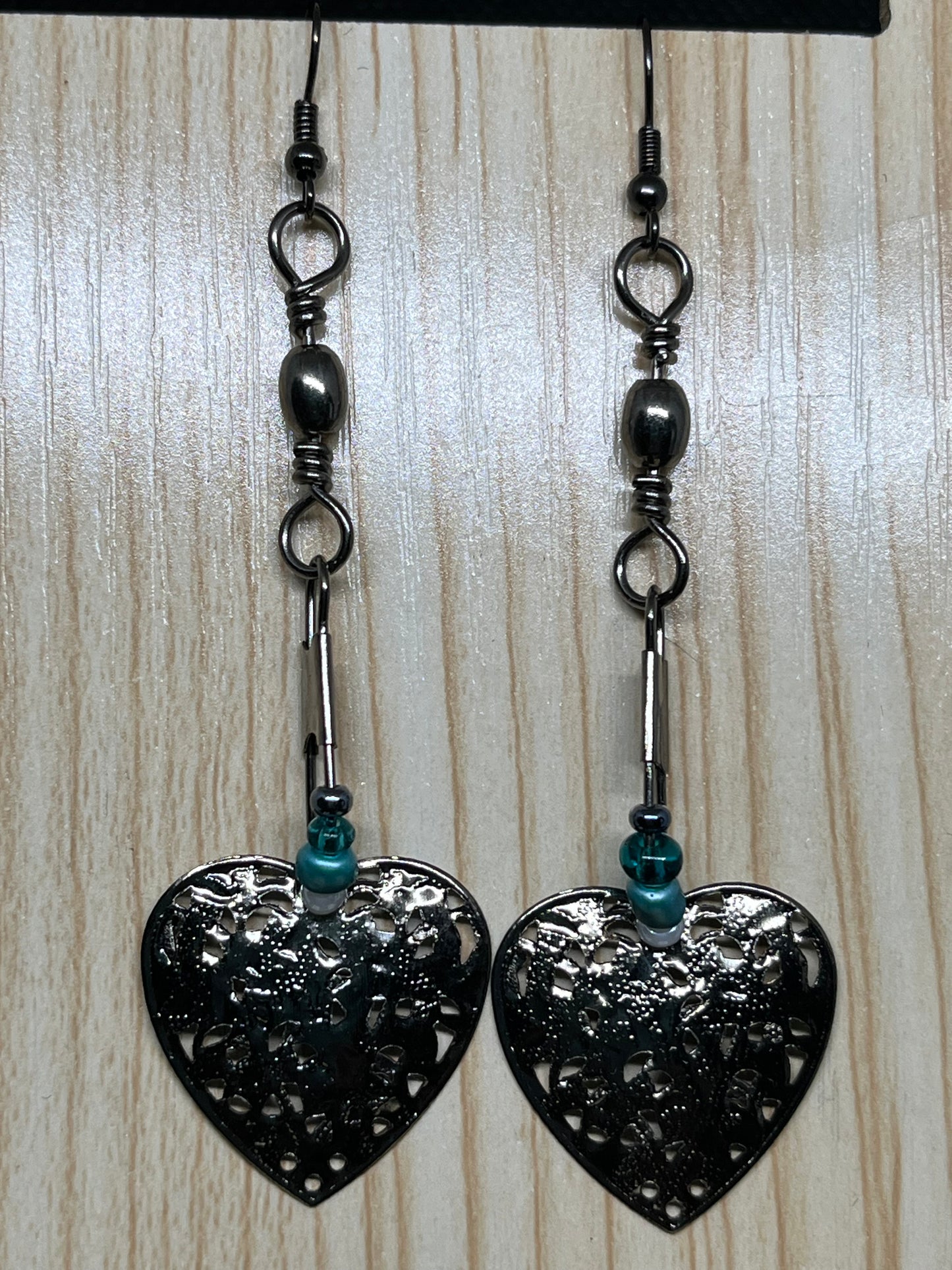 Heart earrings E541