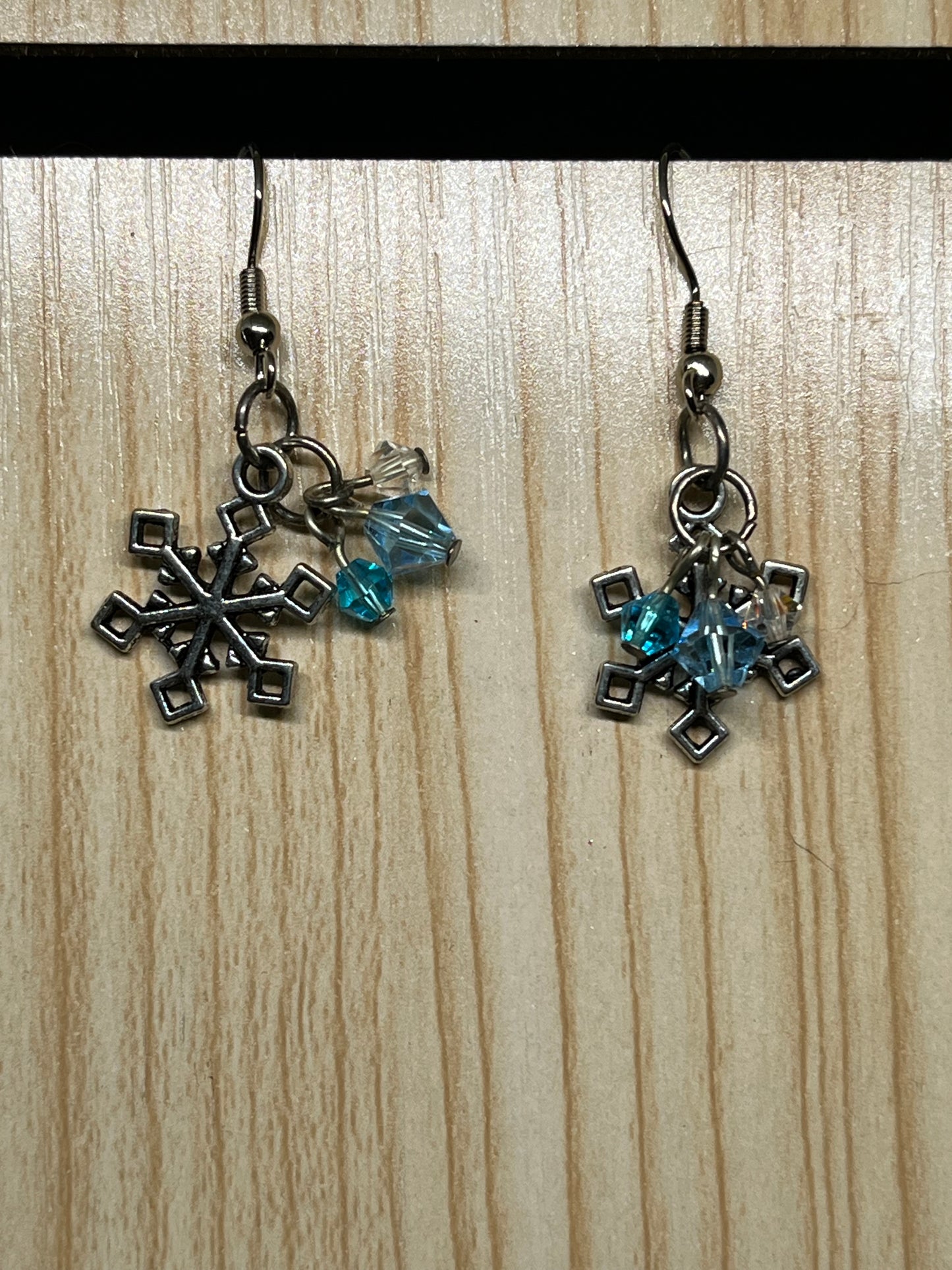Snowflake earrings C55