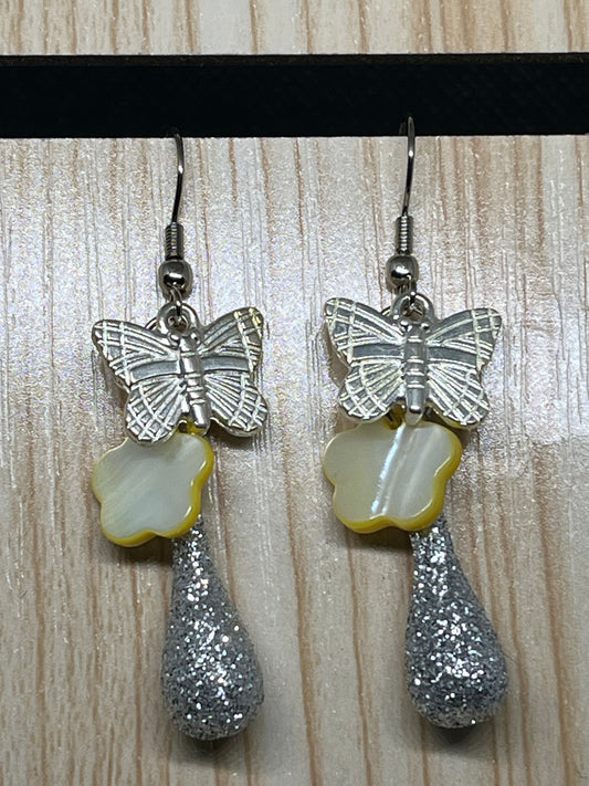 Butterfly earrings E259