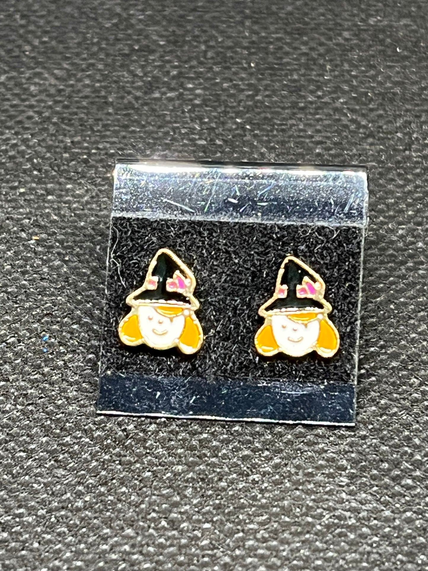 Witch earrings H222