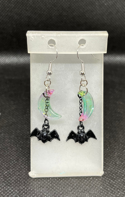 Moon and bat earrings H42