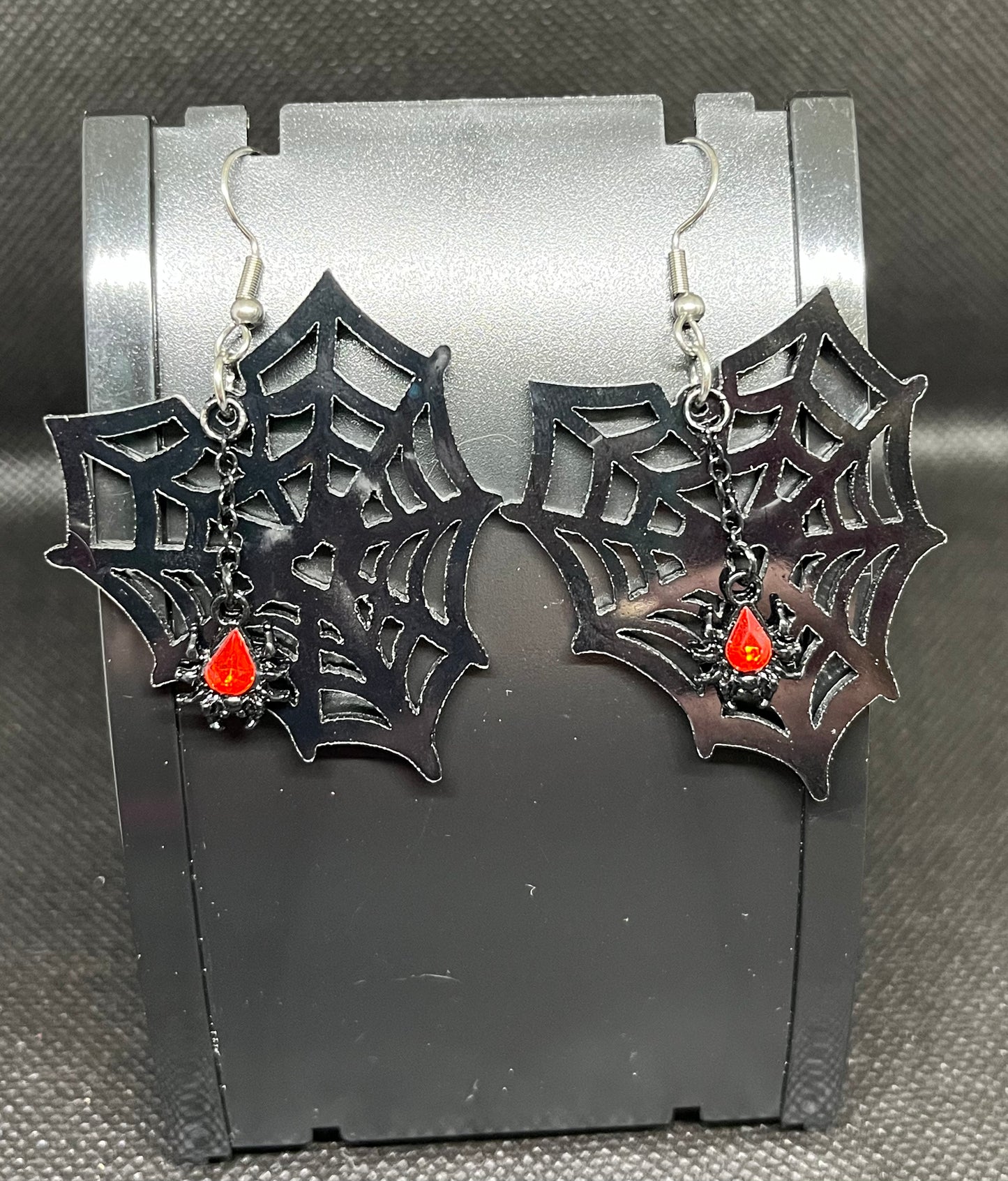 Spider in a web earrings H124