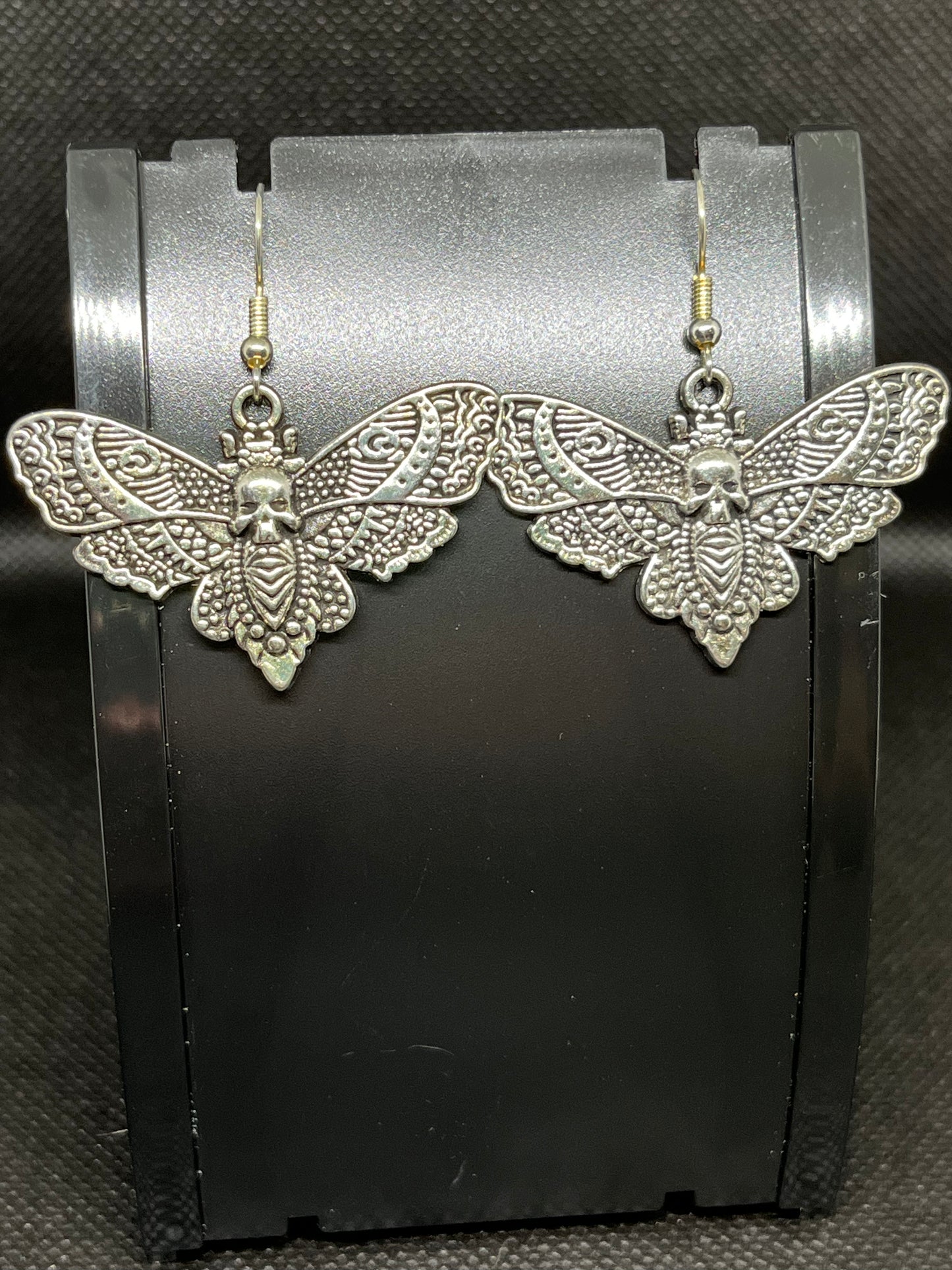 Spooky moth earrings H34