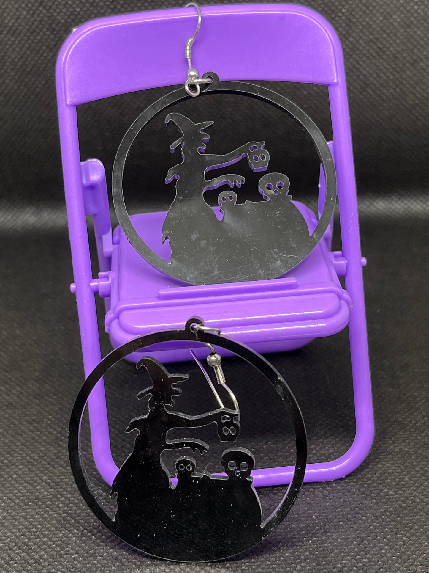 Witch silhouette earrings H121