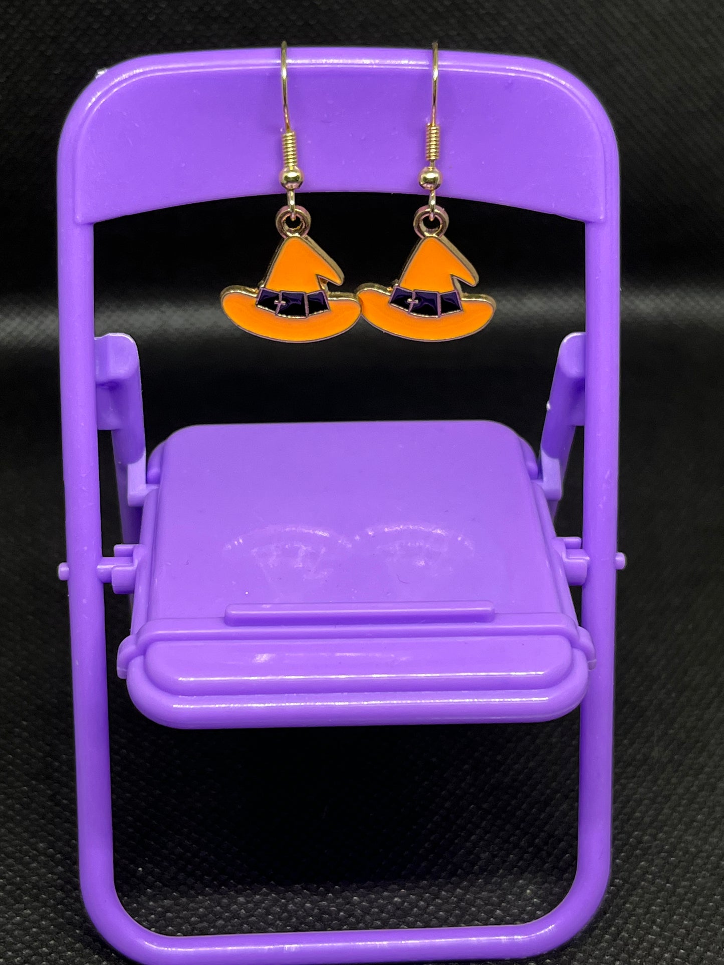 Witch’s hat earrings H101