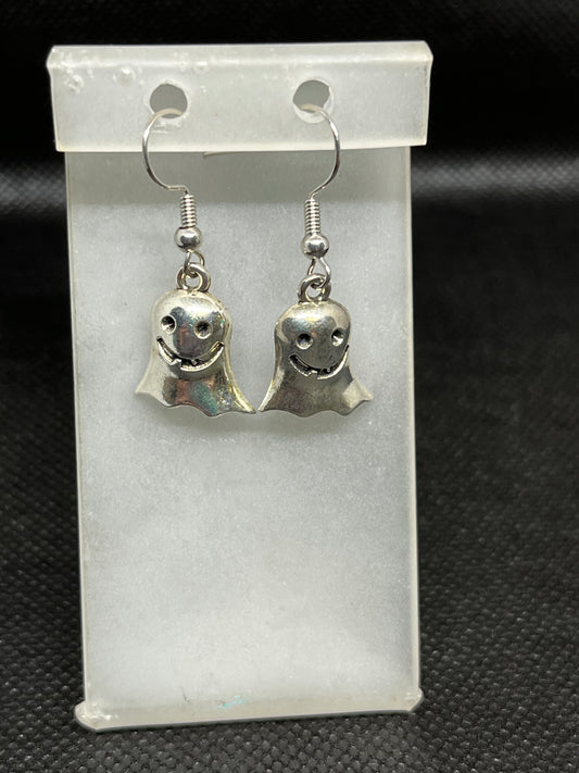 Ghost earrings H113