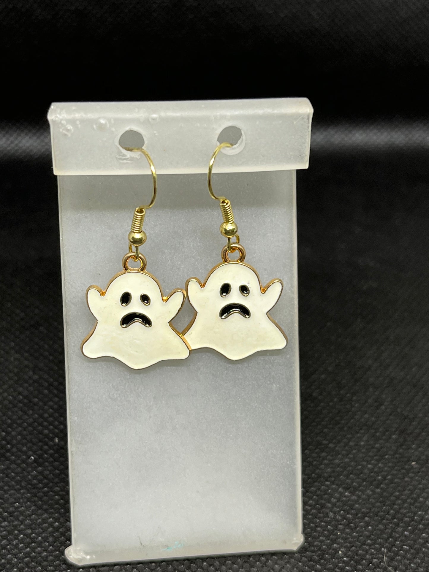 Ghost earrings H104