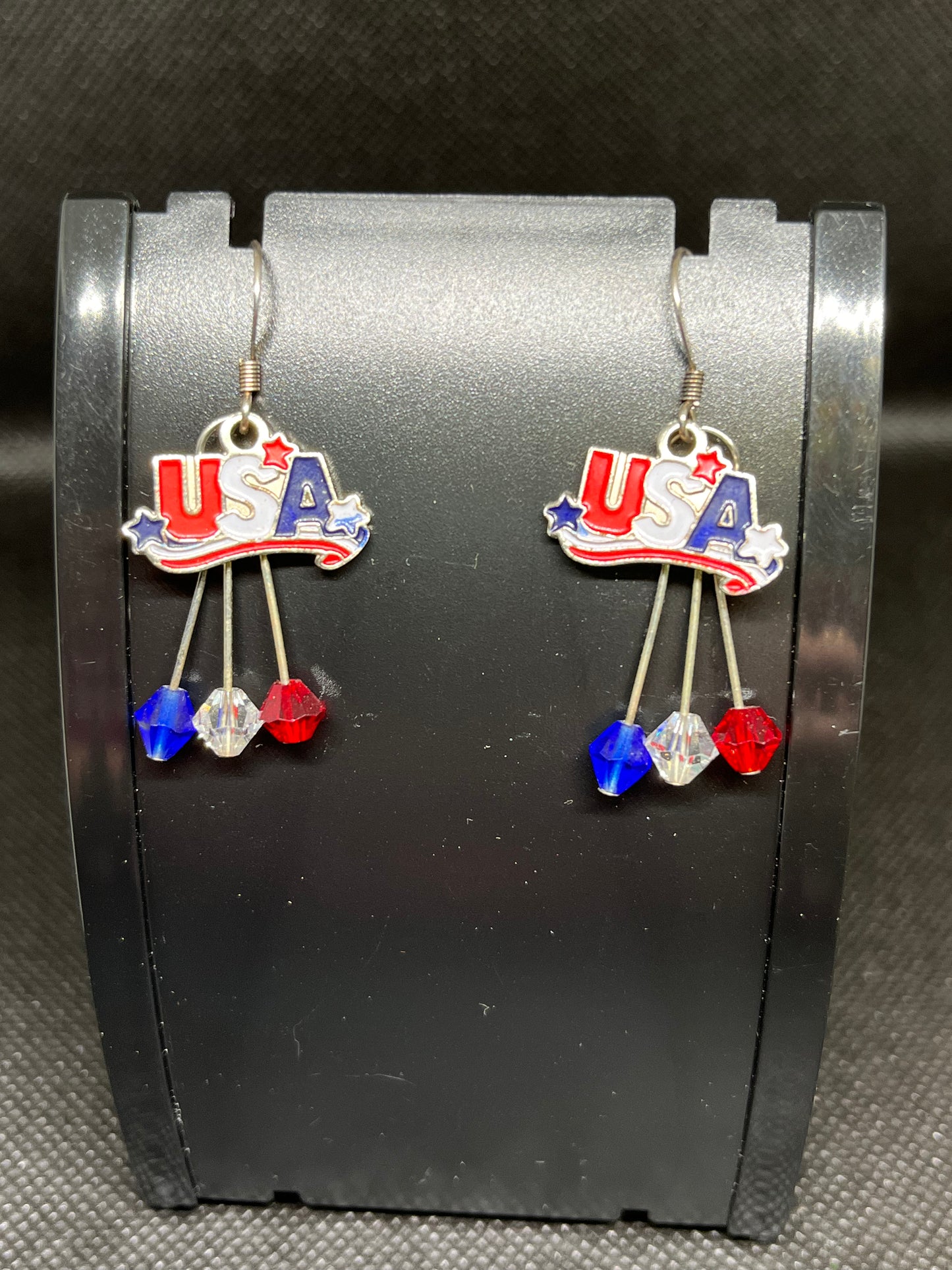 USA earrings J6