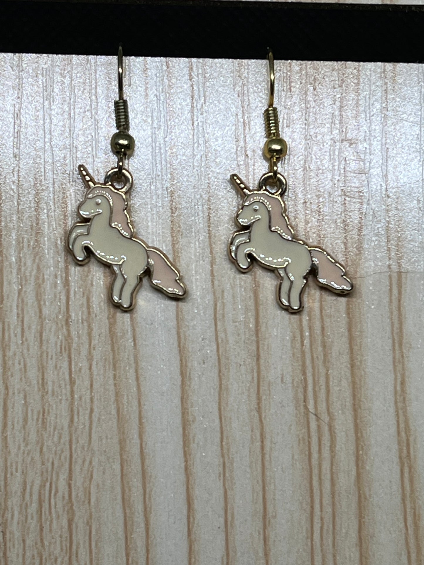 Unicorn earrings E720